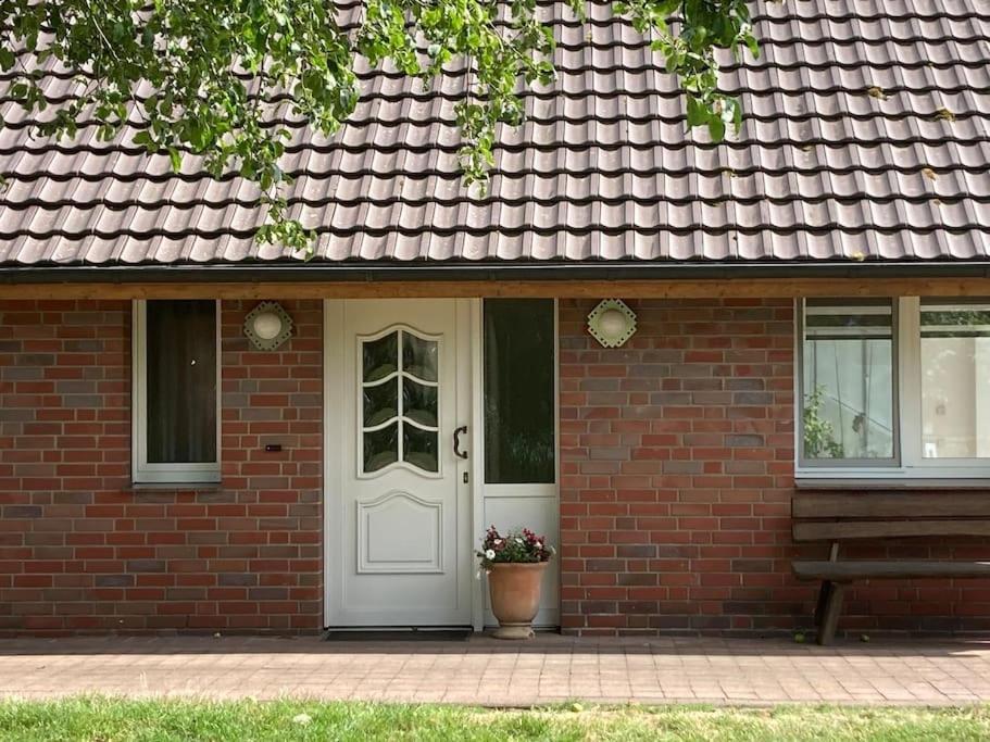 בוטרופ Helle Wohnung Mit Wintergarten - Nahe Ruhrgebiet Und Freizeitpark Movie Park מראה חיצוני תמונה